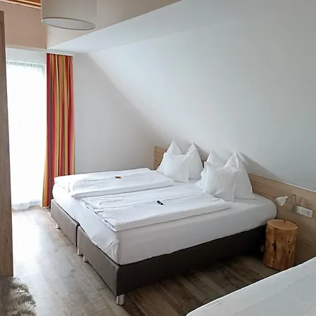 住宿加早餐酒店 Haus Ofner Am Kreischberg